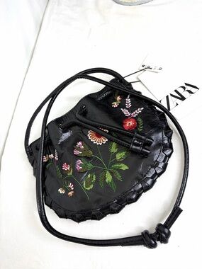 NWT Zara Leather Mini Cowboy Bucket Bag/Purse